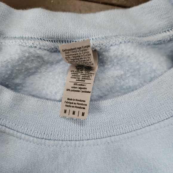 Gildan Light Blue Chi Omega Crewneck Sweatshirt with Teddy Bear - Picture 2 of 4